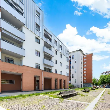 Ampio Porta Susa Apartamento *